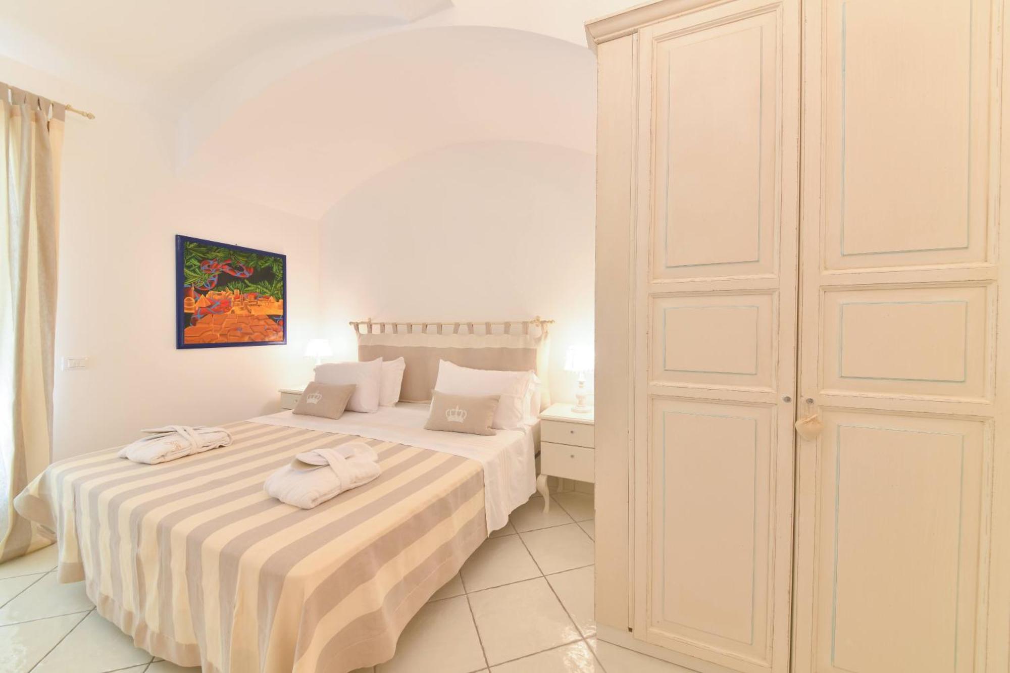 Queen Suite - Luxury Rooms (Adults Only) Forio di Ischia Εξωτερικό φωτογραφία